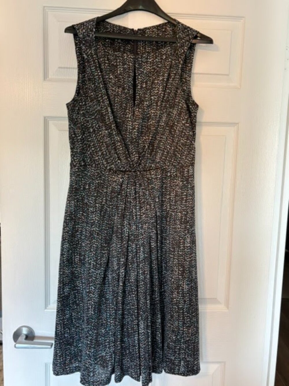 Jones New York collection sleeveless dress, size 10